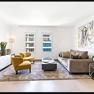 Puerto Banus Luxury Located In Harbor Apartment Marbella